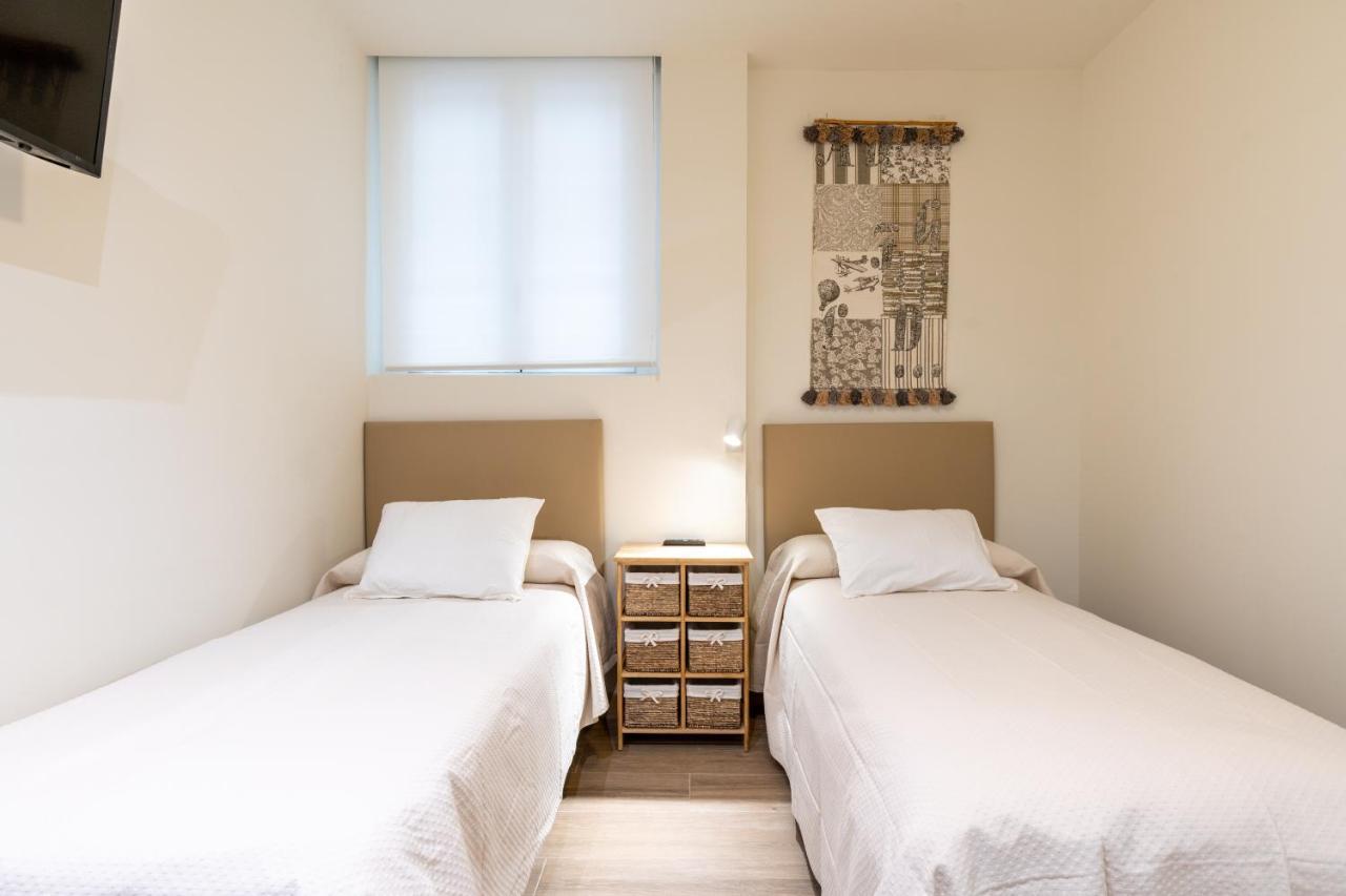 Apartamentos Cervantes 17 Séville Extérieur photo