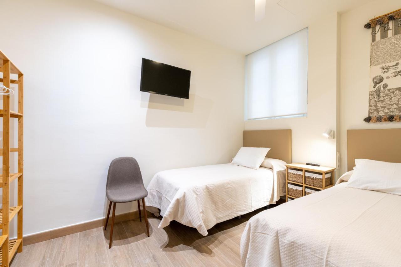 Apartamentos Cervantes 17 Séville Extérieur photo