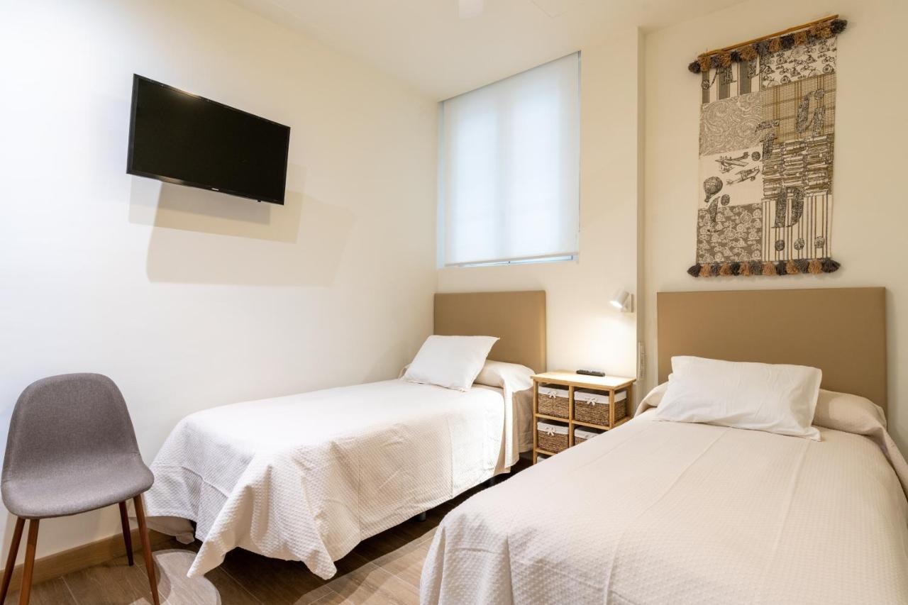 Apartamentos Cervantes 17 Séville Extérieur photo