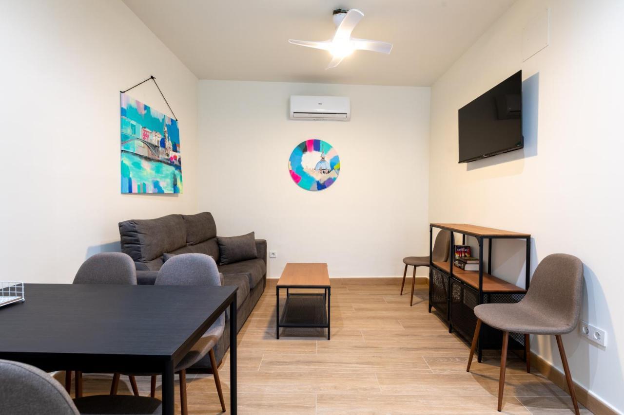 Apartamentos Cervantes 17 Séville Extérieur photo
