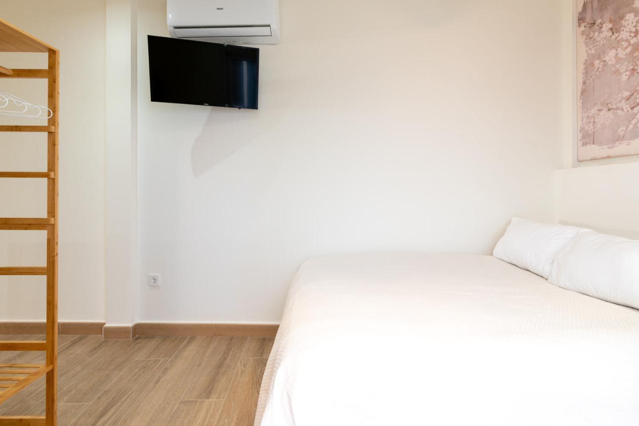 Apartamentos Cervantes 17 Séville Extérieur photo